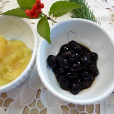 黒豆で身体を潤しましょう。