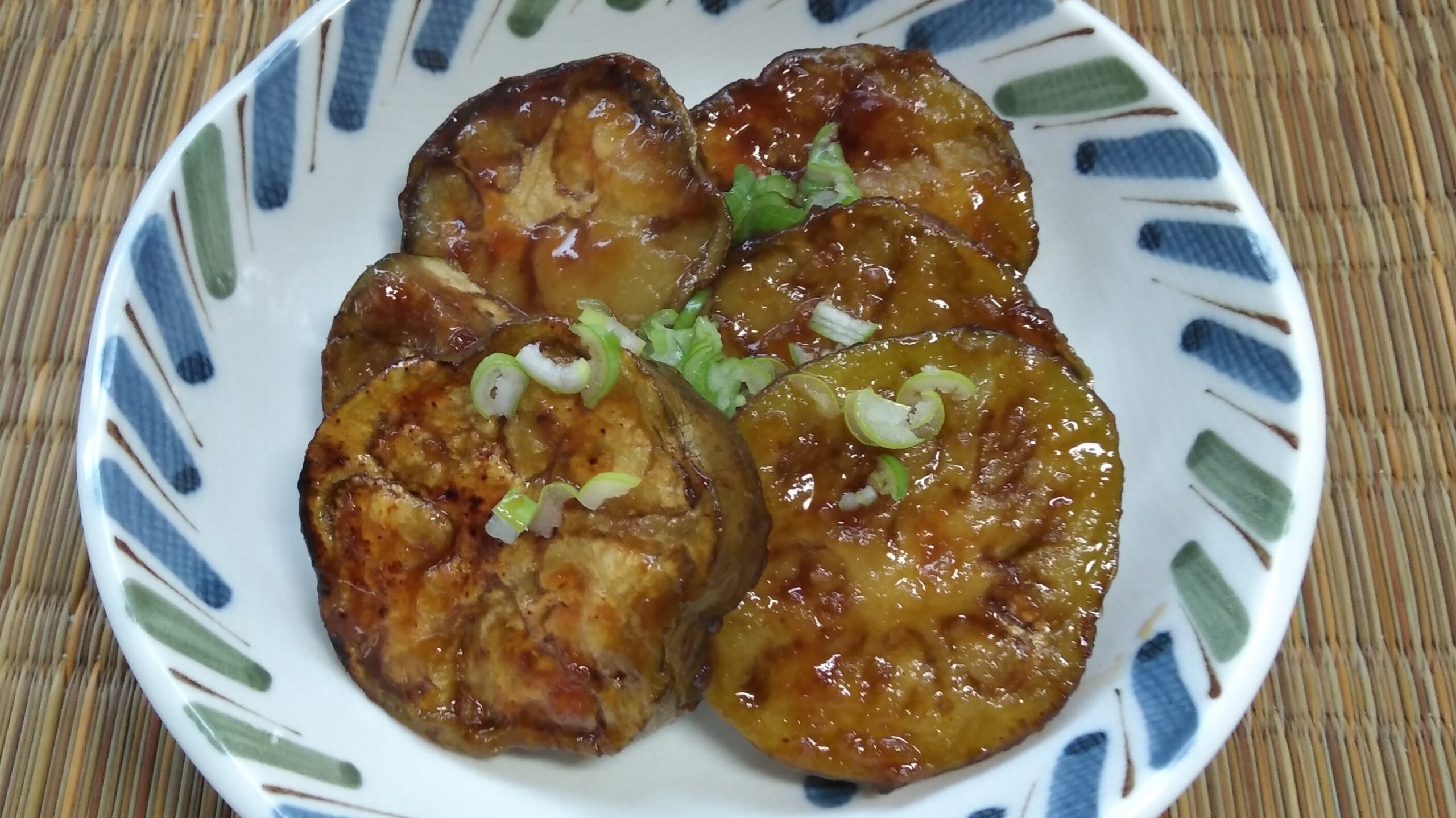 生姜焼きは生姜焼きでも・・。