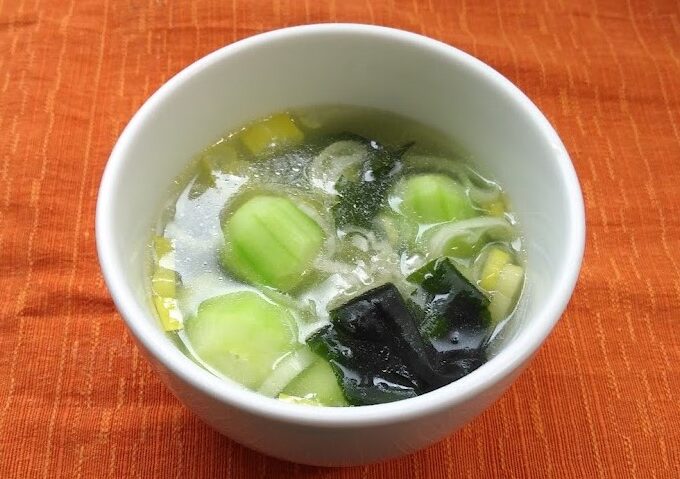 丸いキュウリの中華スープ